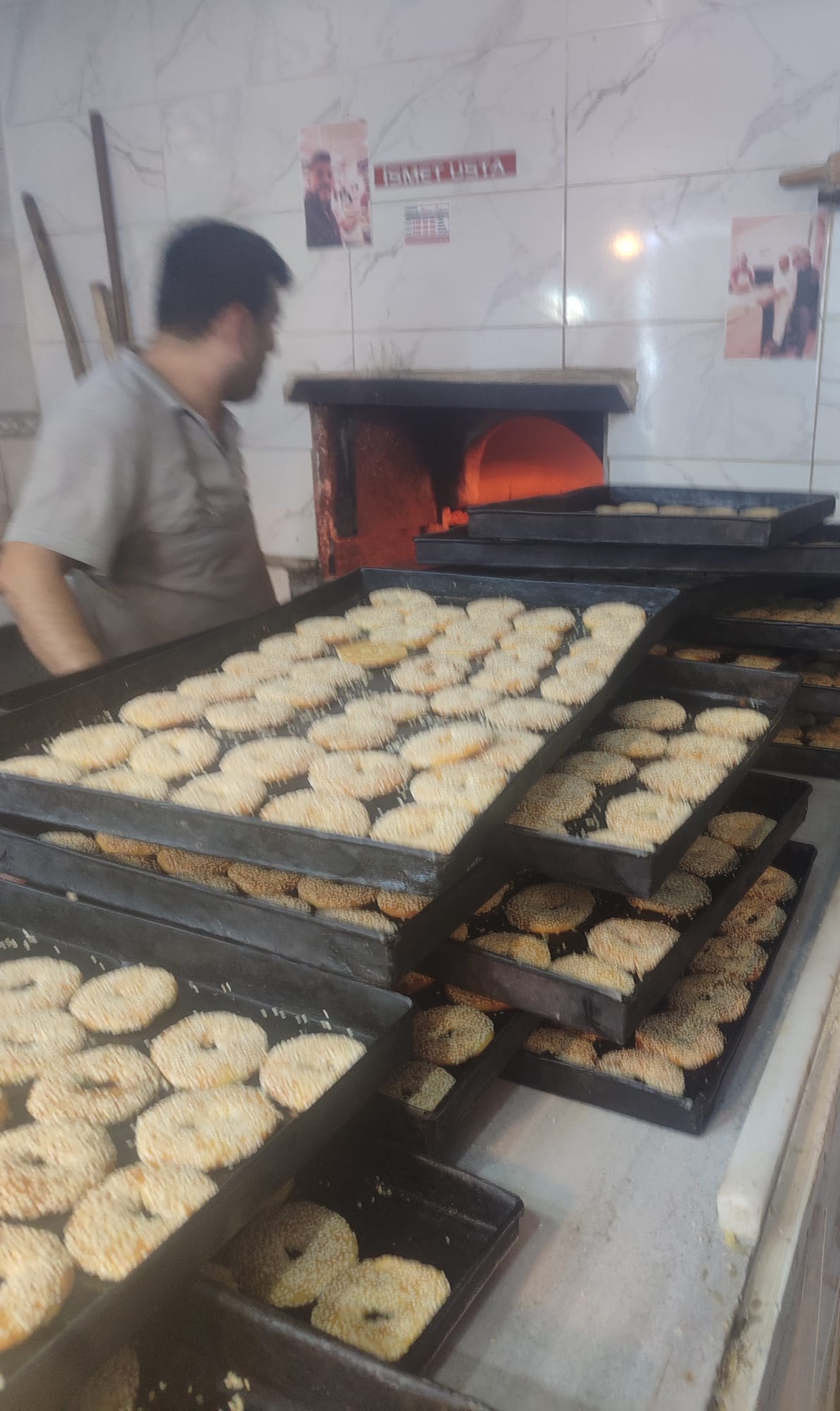 Emek Pide ve Lahmacun Salonu İsmet Usta